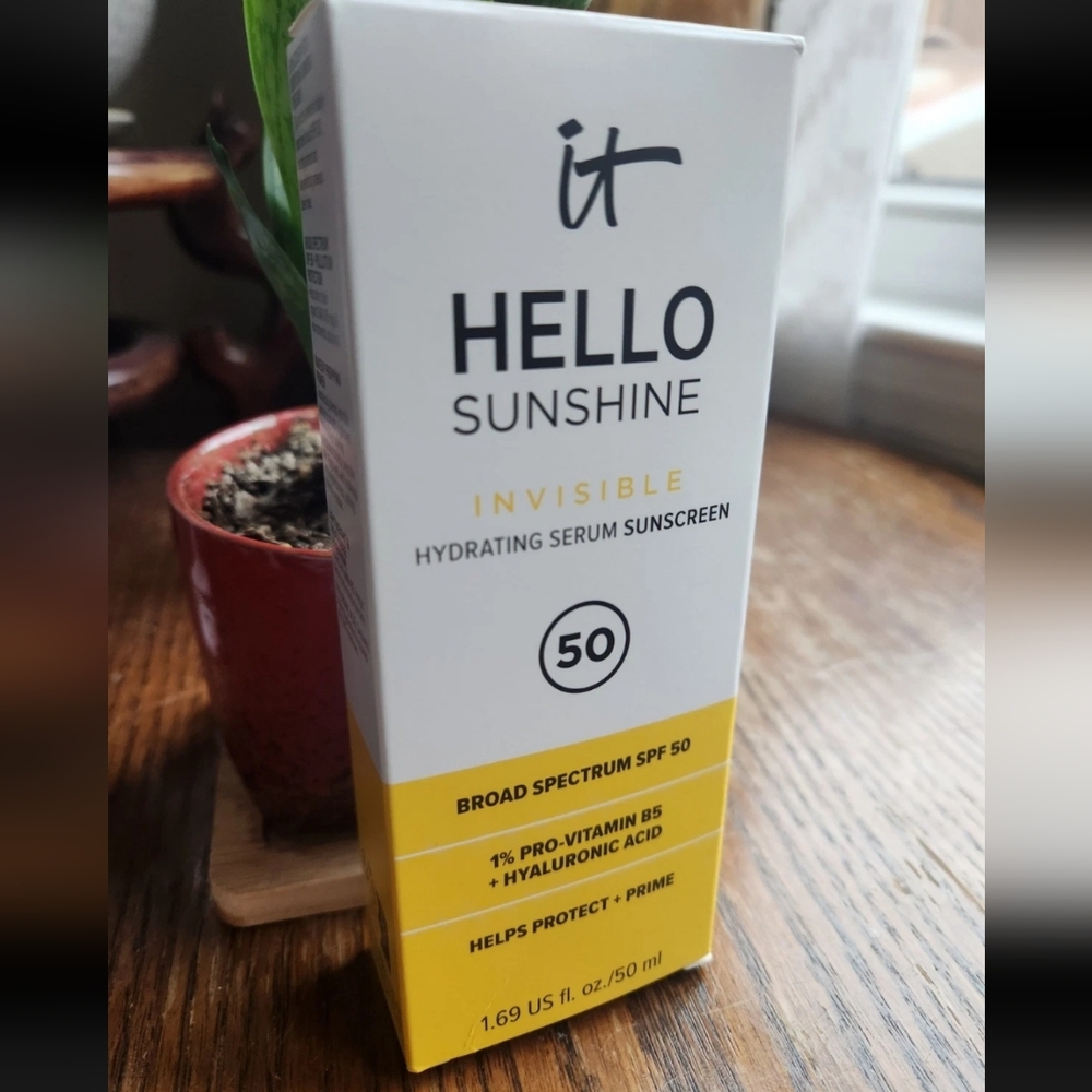 IT Cosmetics Hello Sunshine Invisible Serum SPF 50